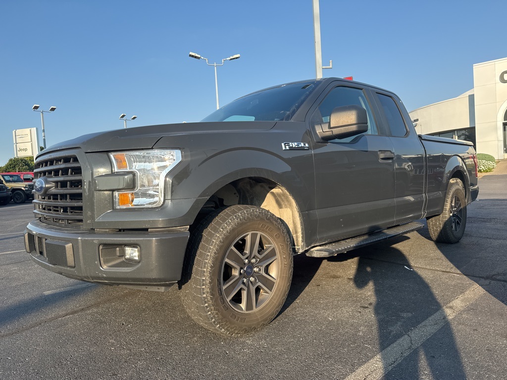 2017 Ford F-150 XL photo 11
