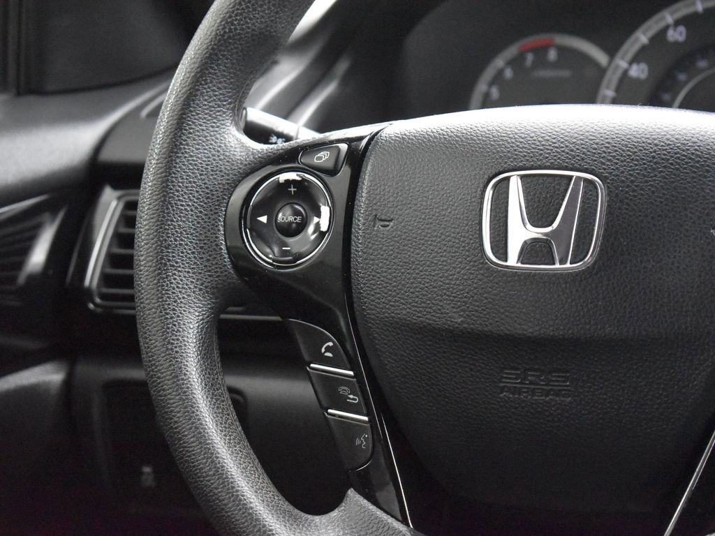 2016 Honda Accord LX photo 16