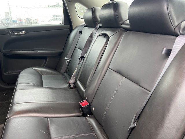 2008 Chevrolet Impala 1LT photo 24