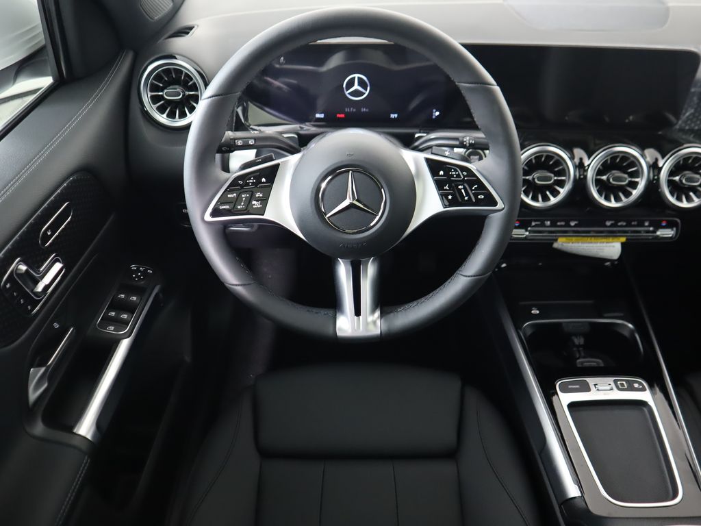 2025 Mercedes Benz EQB 350 4MATIC photo 9
