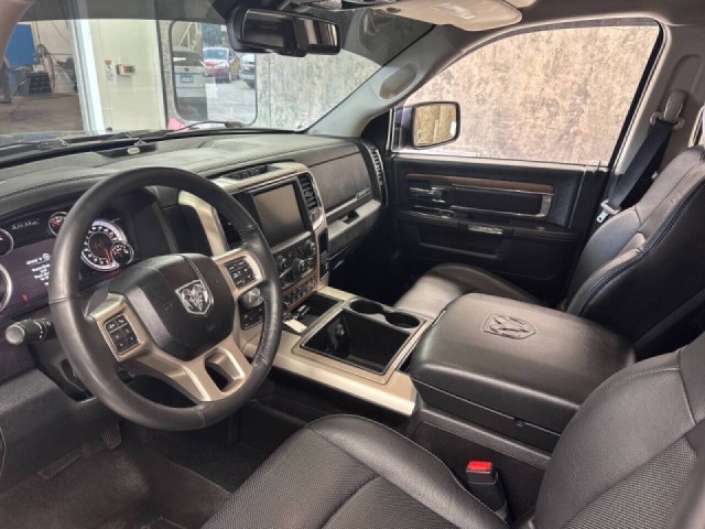 2015 Ram 1500 Laramie photo 4