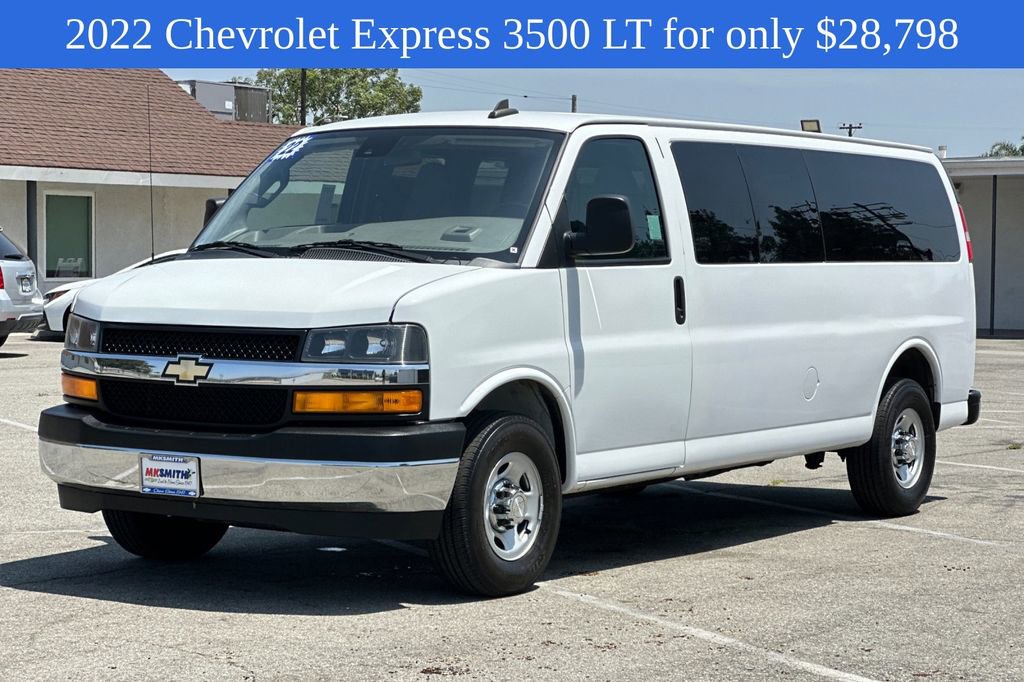 2022 Chevrolet Express Passenger 3500 photo 6