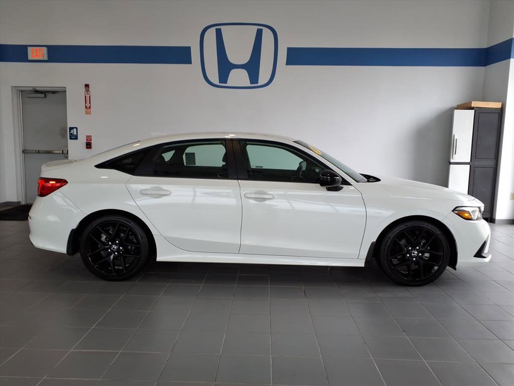 2024 Honda Civic Sport photo 2