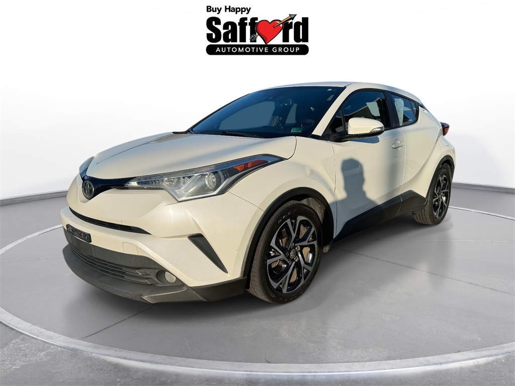 2018 Toyota C-HR XLE Premium's photo