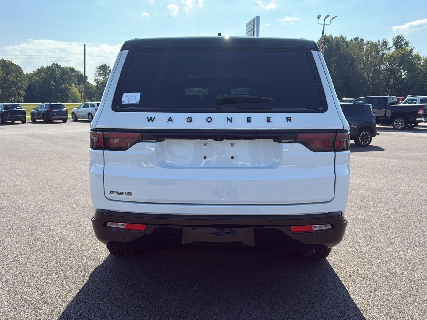 2025 Jeep Wagoneer Series II Overland photo 16