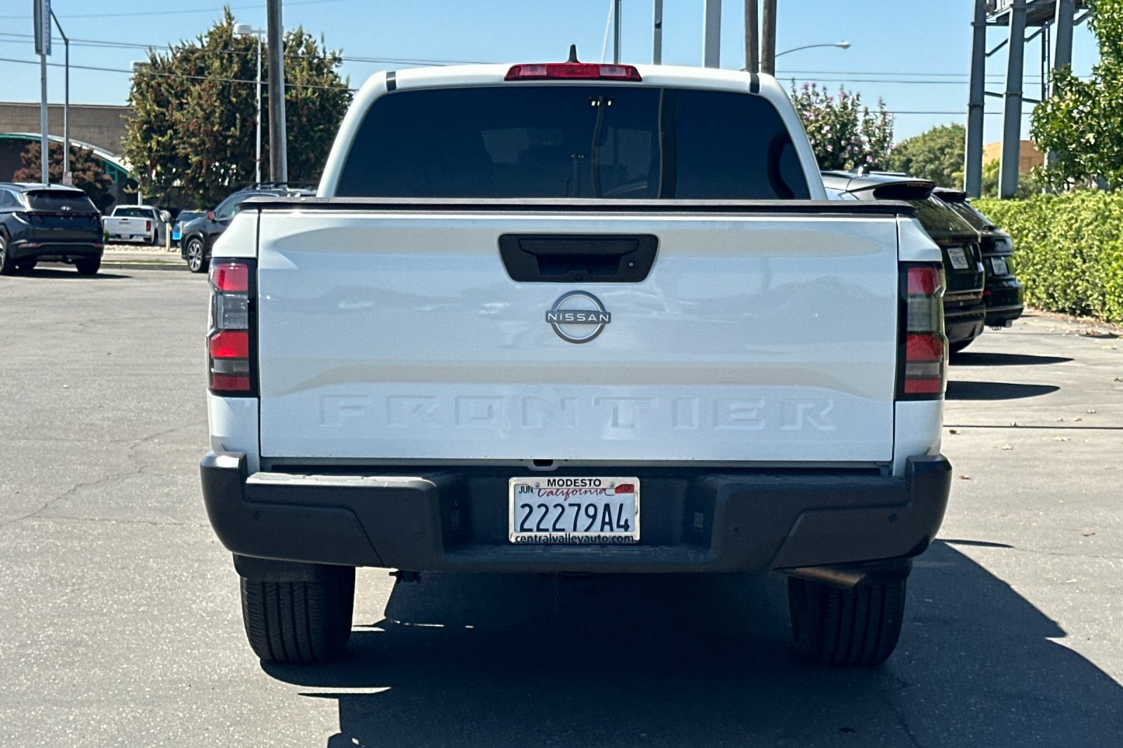 2024 Nissan Frontier S photo 5