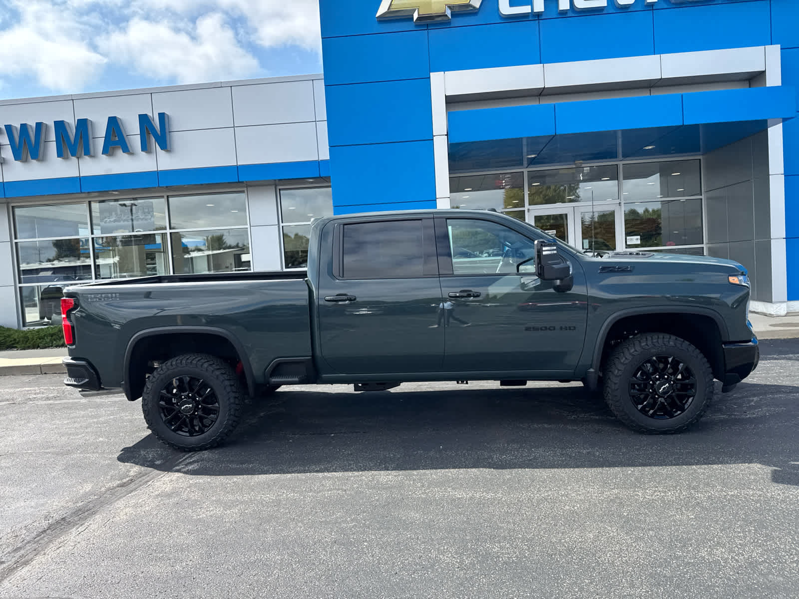 2026 Chevrolet Silverado 2500HD photo 3