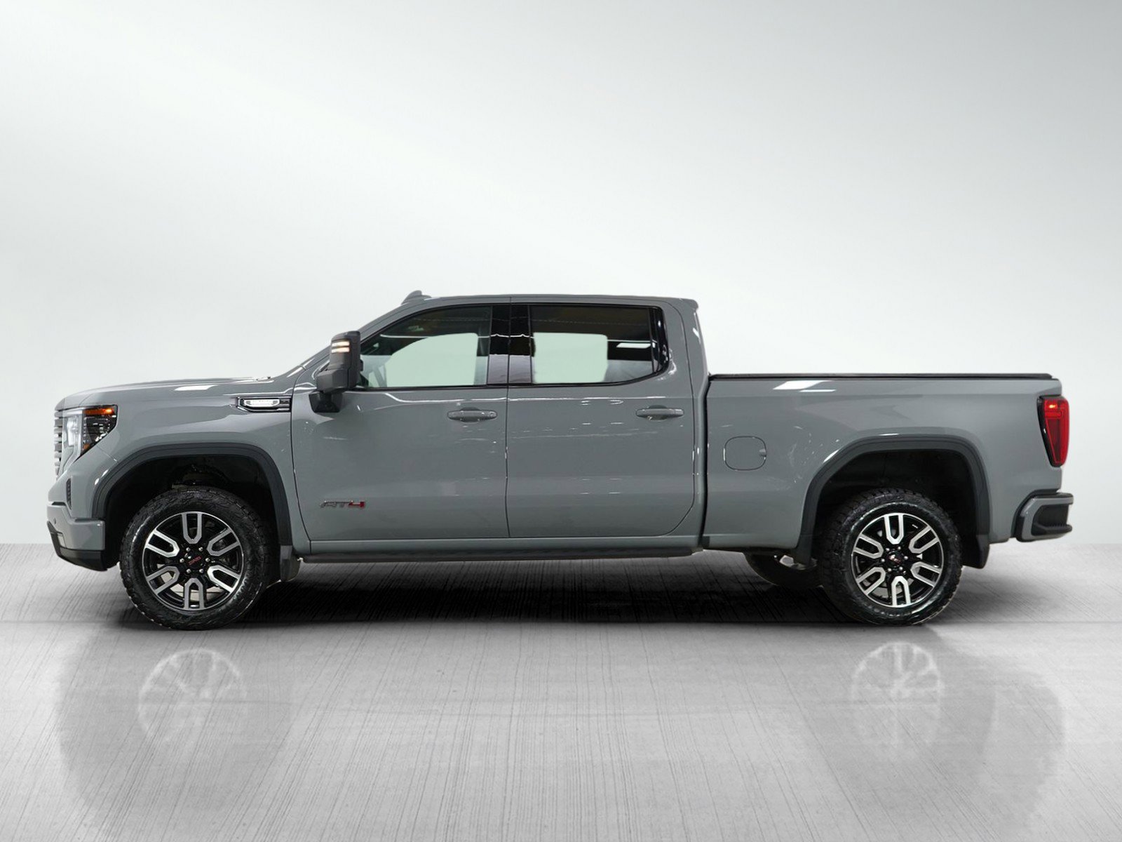 Used 2024 GMC Sierra 1500 AT4 with VIN 1GTUUEE89RZ406322 for sale in Bloomington, Minnesota