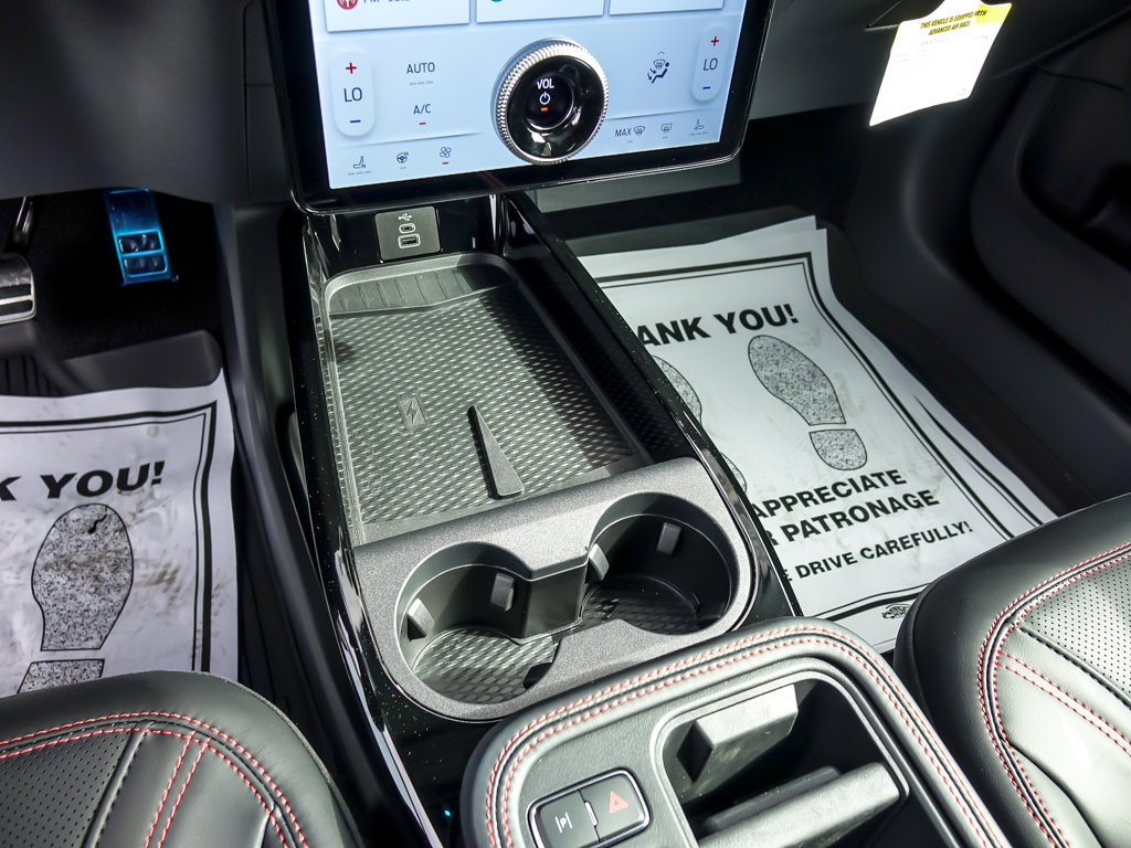 2025 FORD MUSTANG MACH-E - Image 19