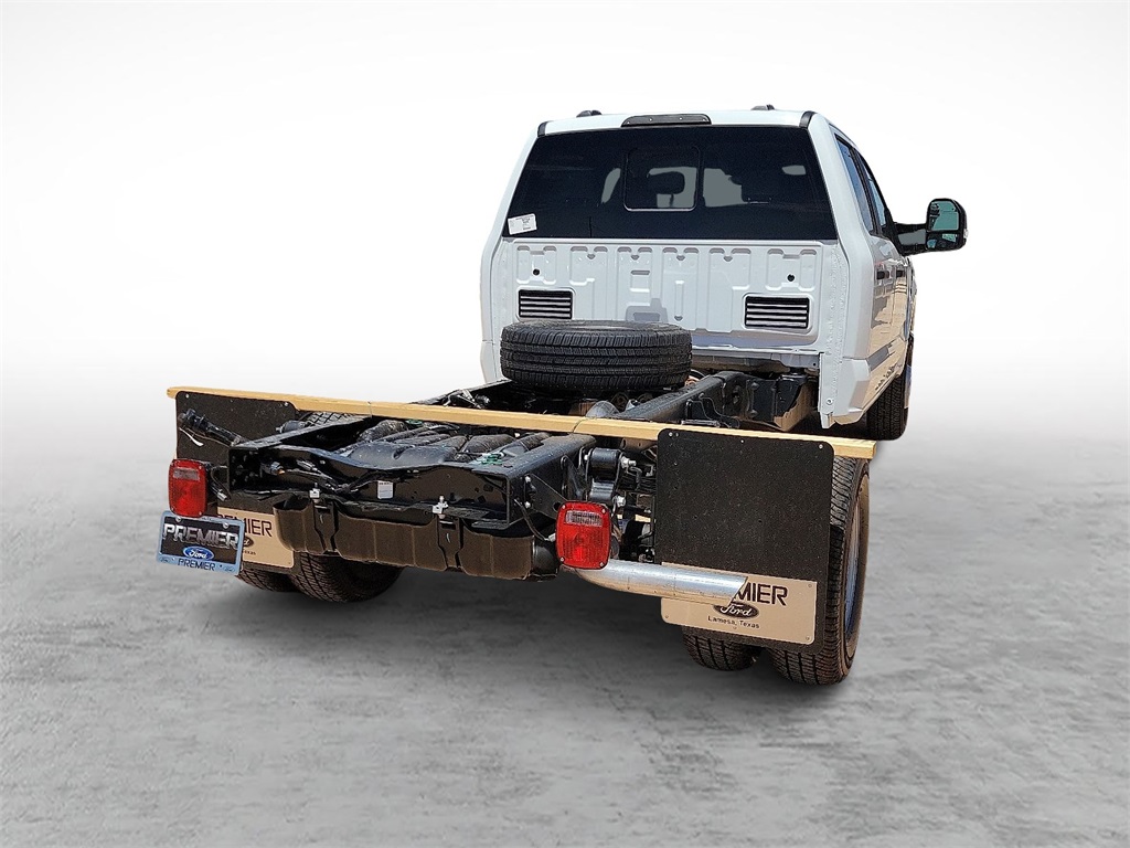2025 Ford F-350 photo 10