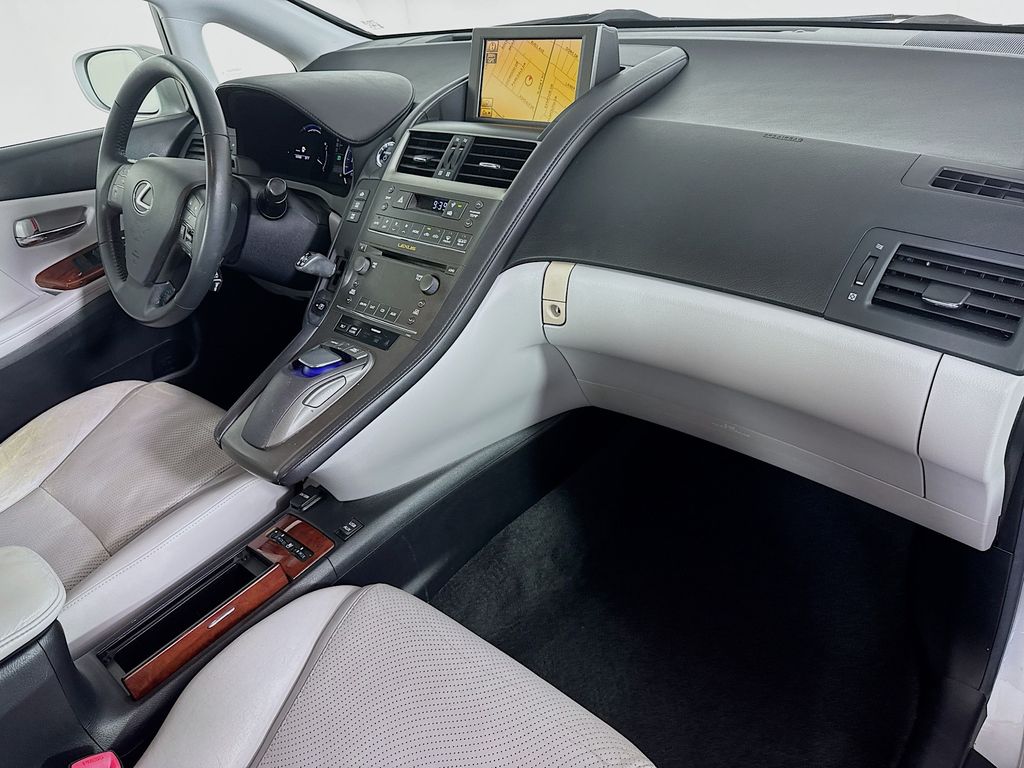 2010 Lexus HS 250h photo 30