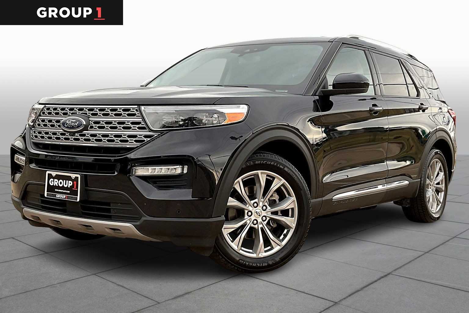 2024 Ford Explorer Limited's photo