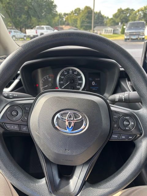 2022 Toyota Corolla LE photo 12