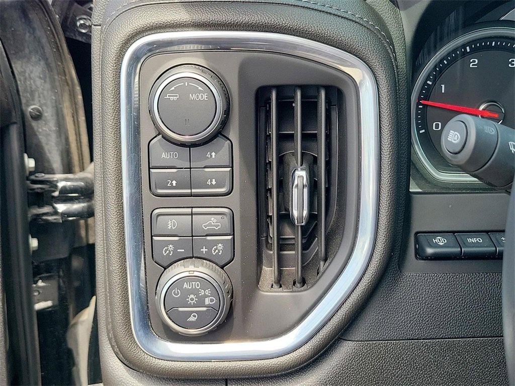 2023 Chevrolet Silverado 2500HD High Country photo 10