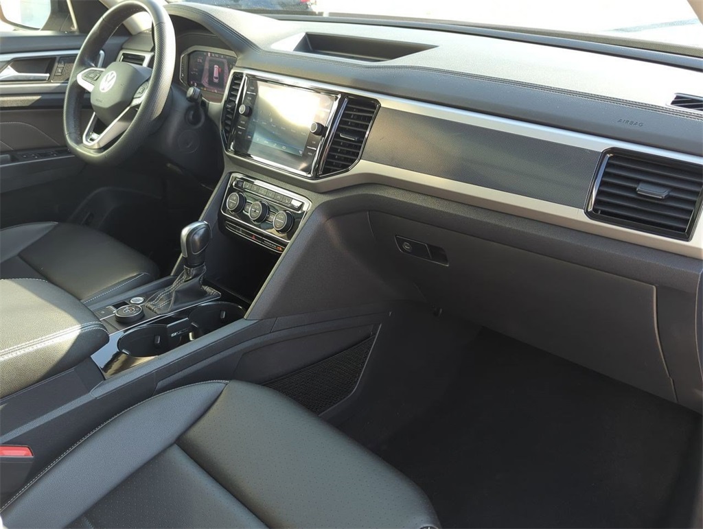 2023 Volkswagen Atlas V6 SEL R-Line photo 24