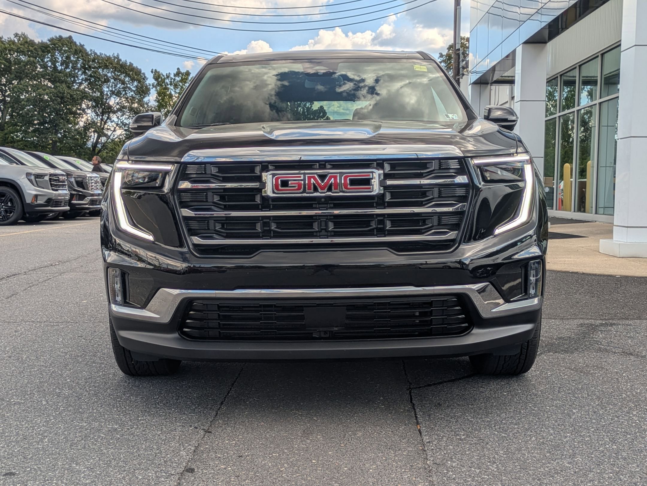 2025 Gmc Acadia Elevation photo 2