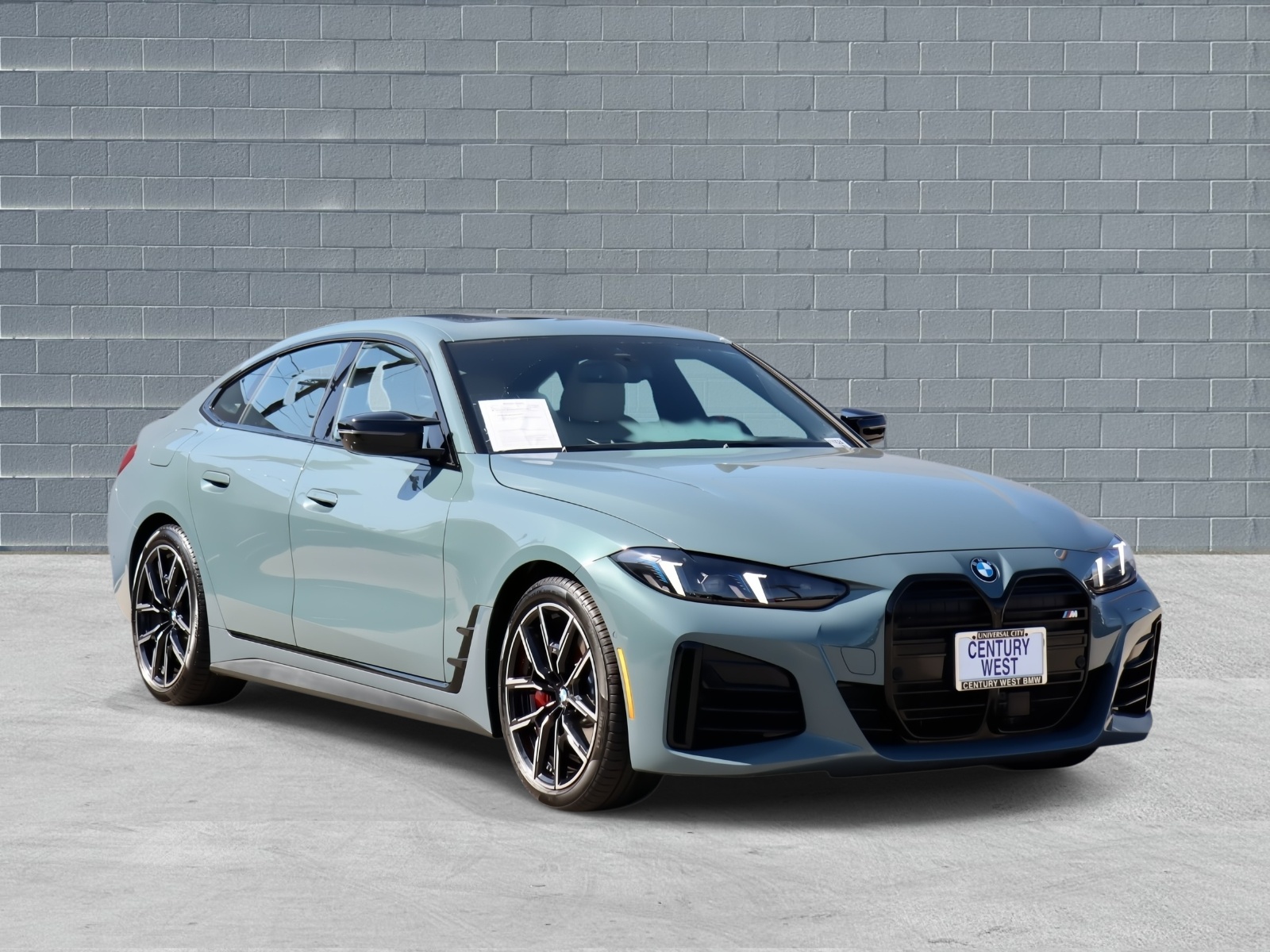 2025 BMW 4 Series M440i's photo