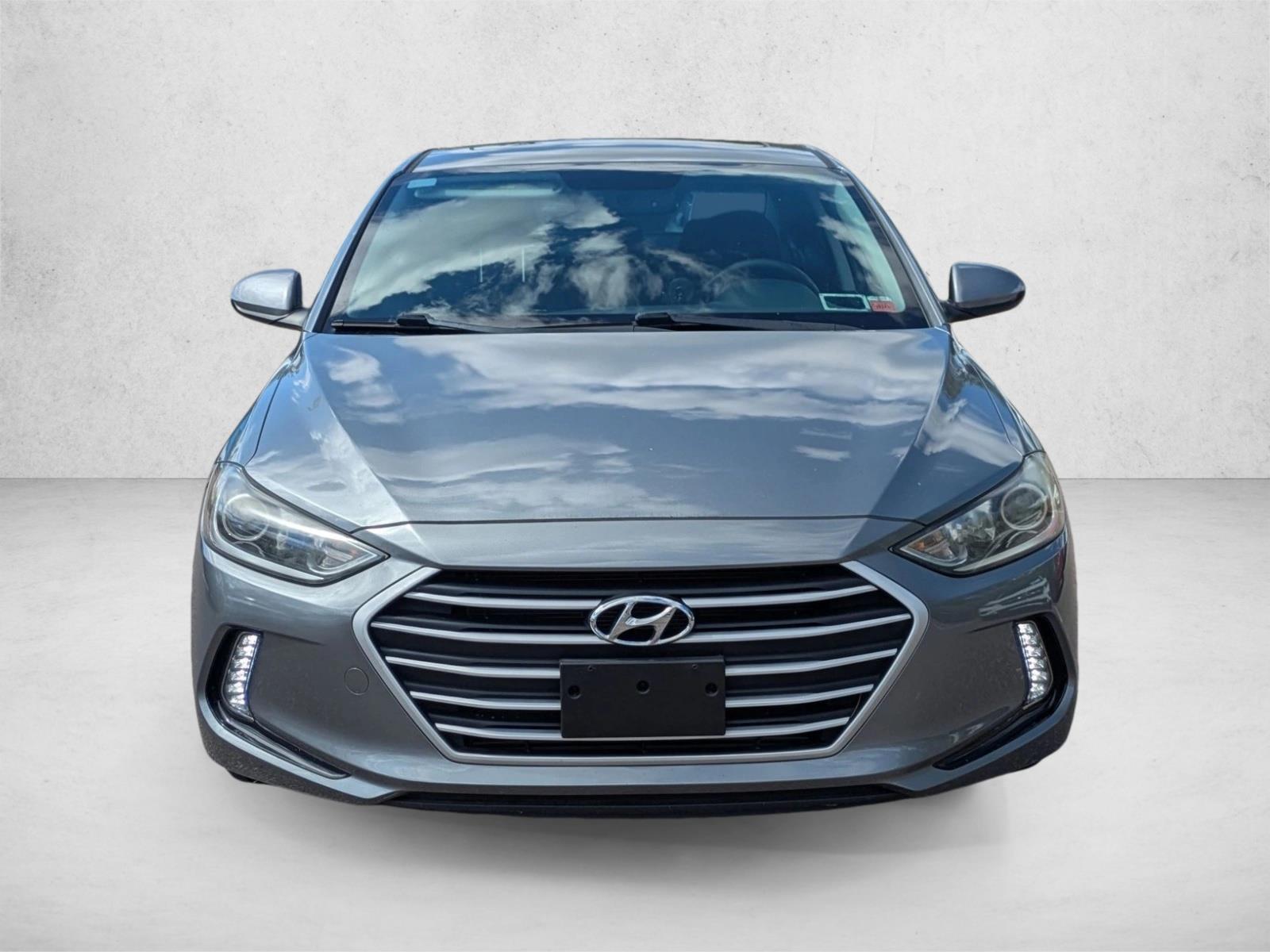 2017 Hyundai Elantra Value Edition photo 4