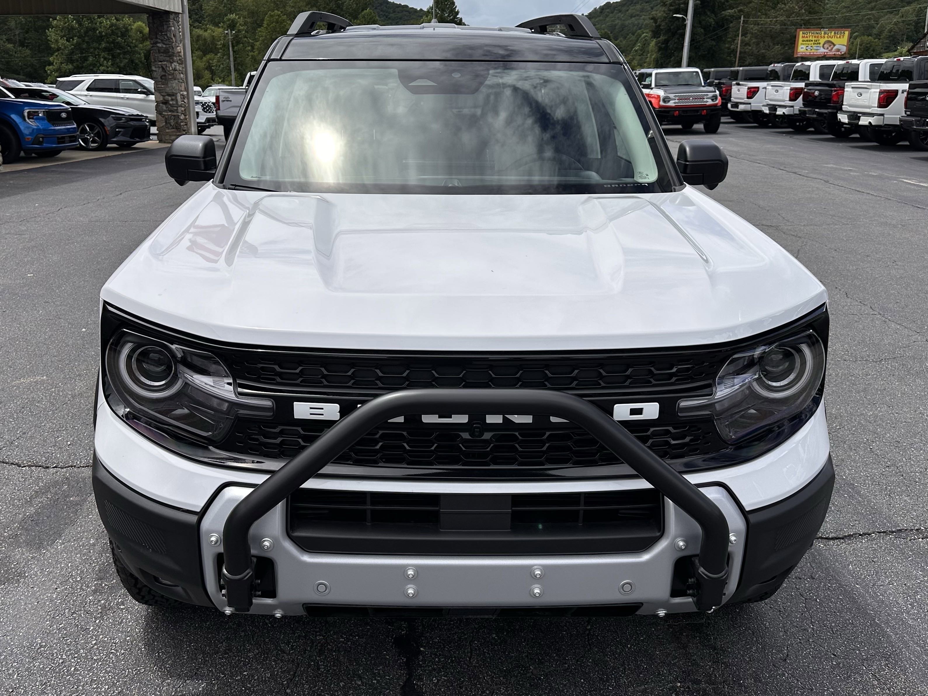 2025 Ford Bronco Sport Badlands photo 2