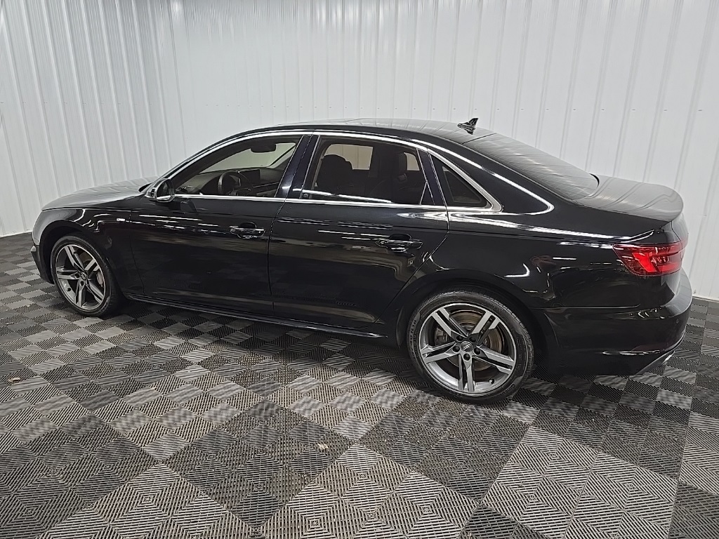 2018 Audi A4 2.0T Premium Plus Quattro photo 4