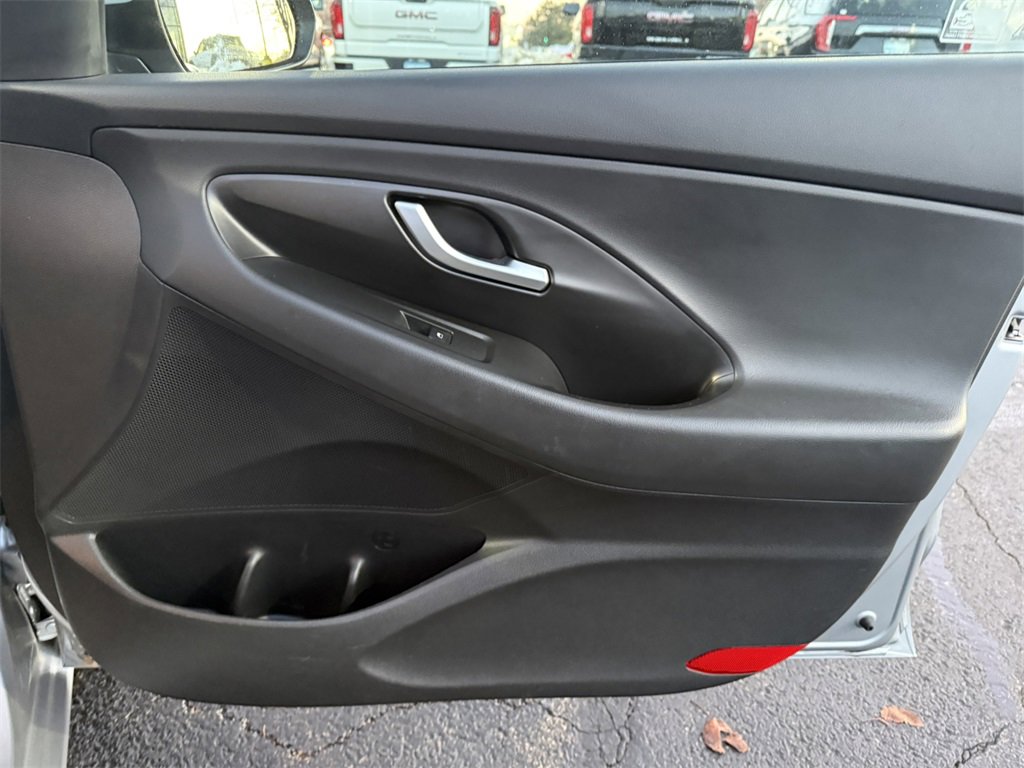 2020 HYUNDAI ELANTRA GT - Image 31