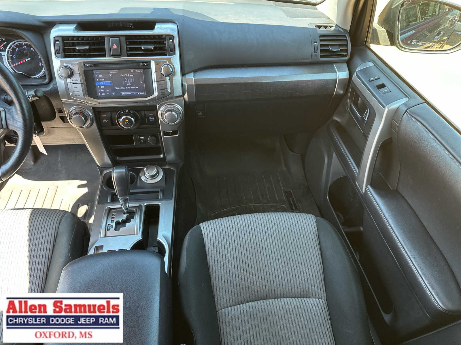 2019 Toyota 4Runner SR5 photo 15