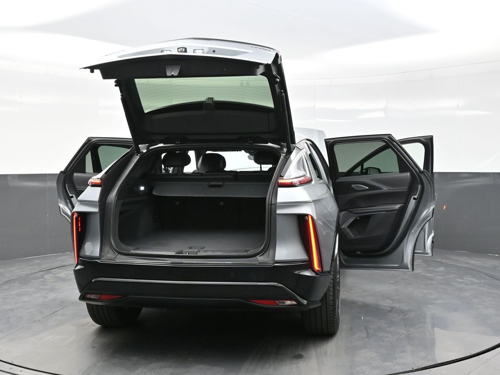 2024 Cadillac Lyriq Sport photo 35