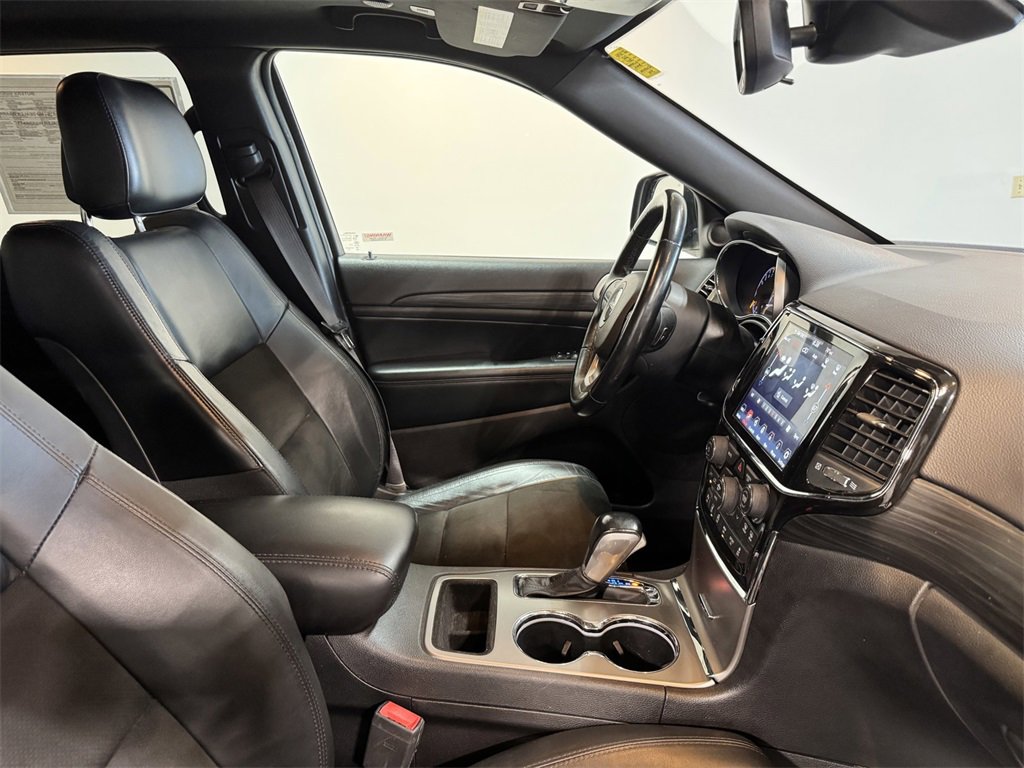 2021 Jeep Grand Cherokee Laredo photo 19