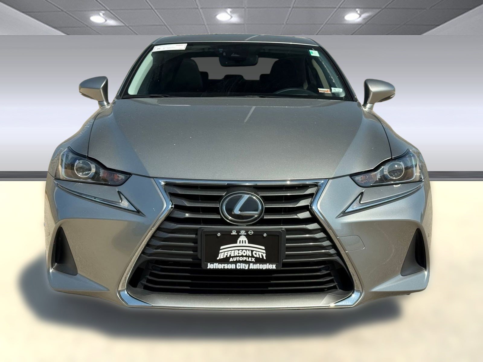 2019 Lexus IS 300 photo 5