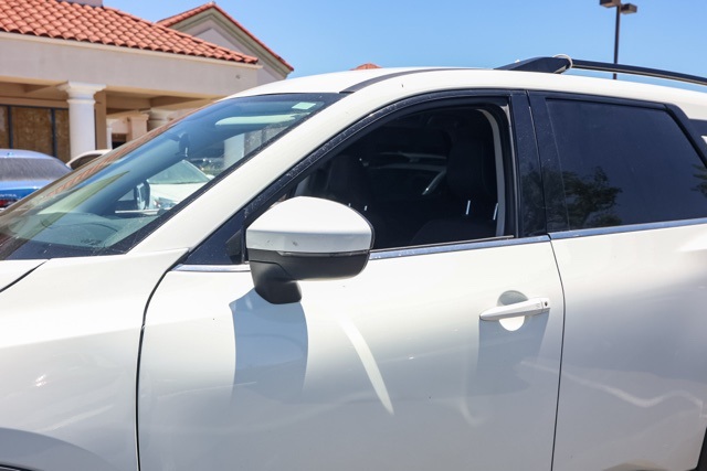2022 Nissan Pathfinder SV photo 11