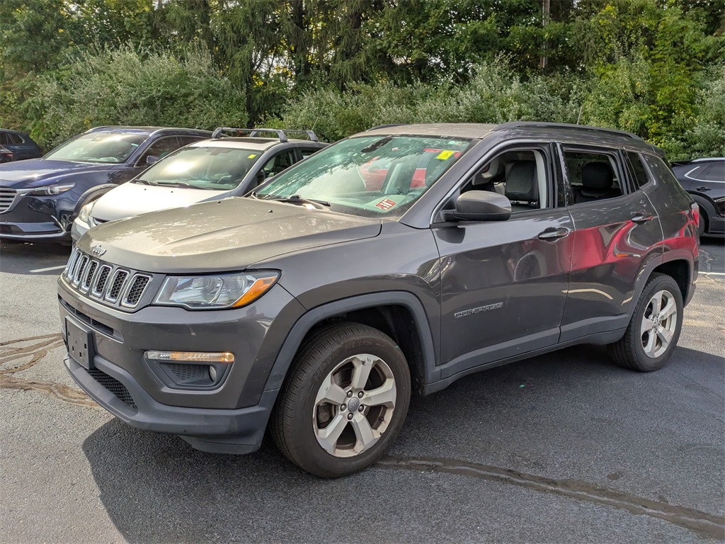 2017 Jeep Compass Latitude photo 5