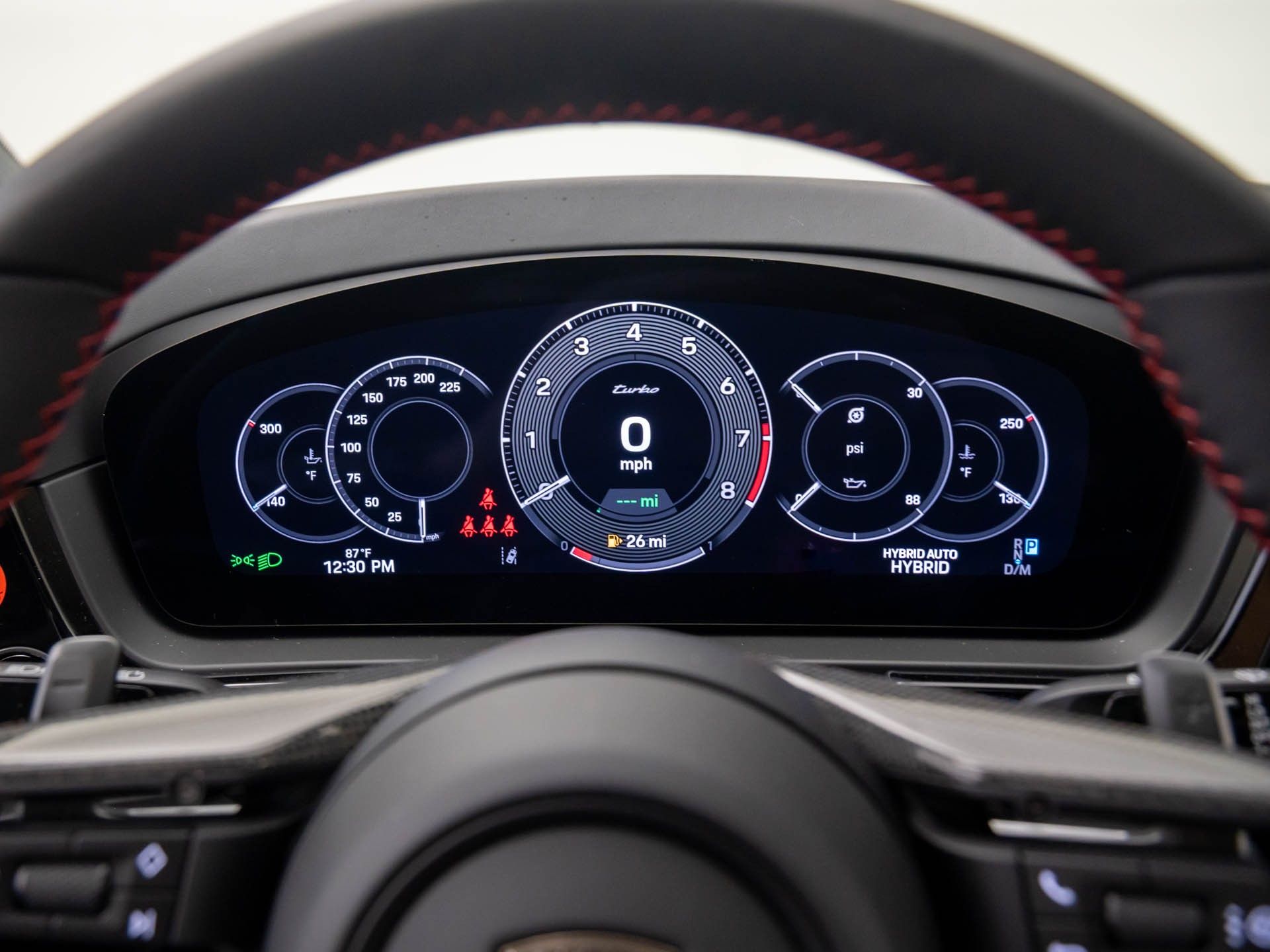 2025 Porsche Cayenne E-Hybrid Turbo photo 19
