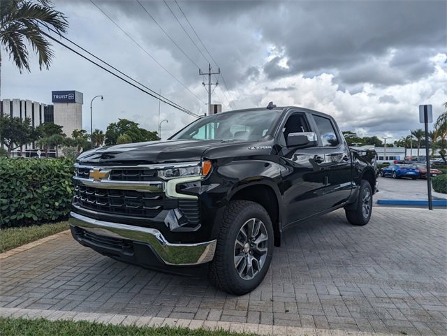 2026 Chevrolet Silverado 1500 LT photo 4