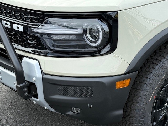 2025 Ford Bronco Sport Badlands photo 10