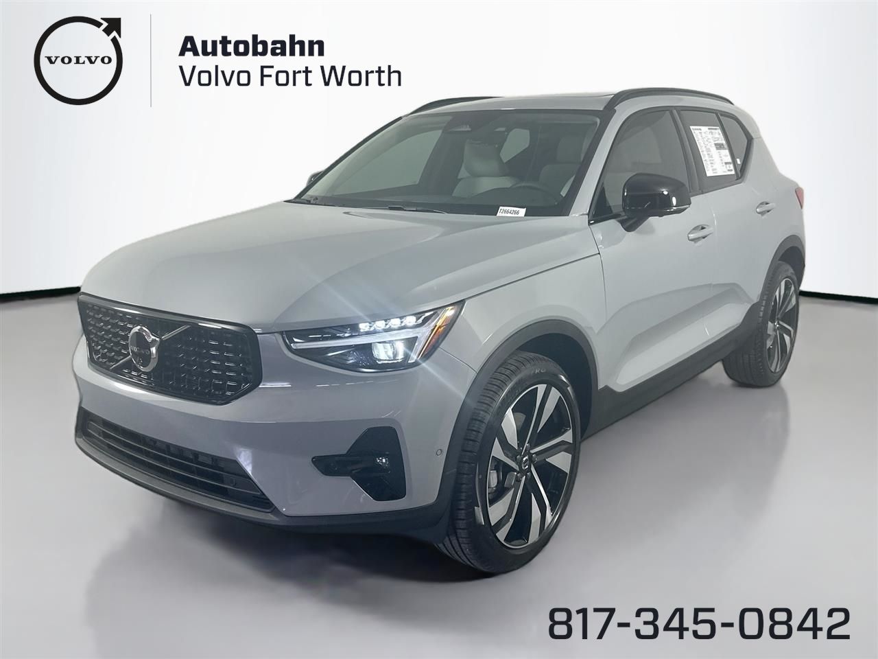 2026 Volvo XC40 Ultra's photo