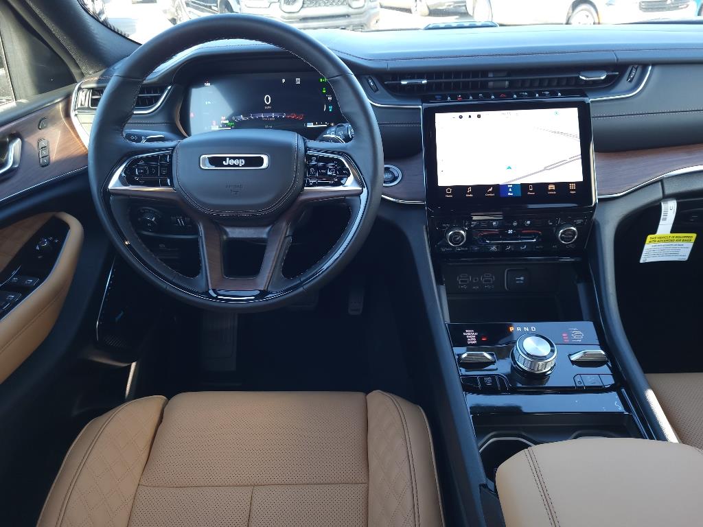 2024 Jeep Cherokee Summit photo 26