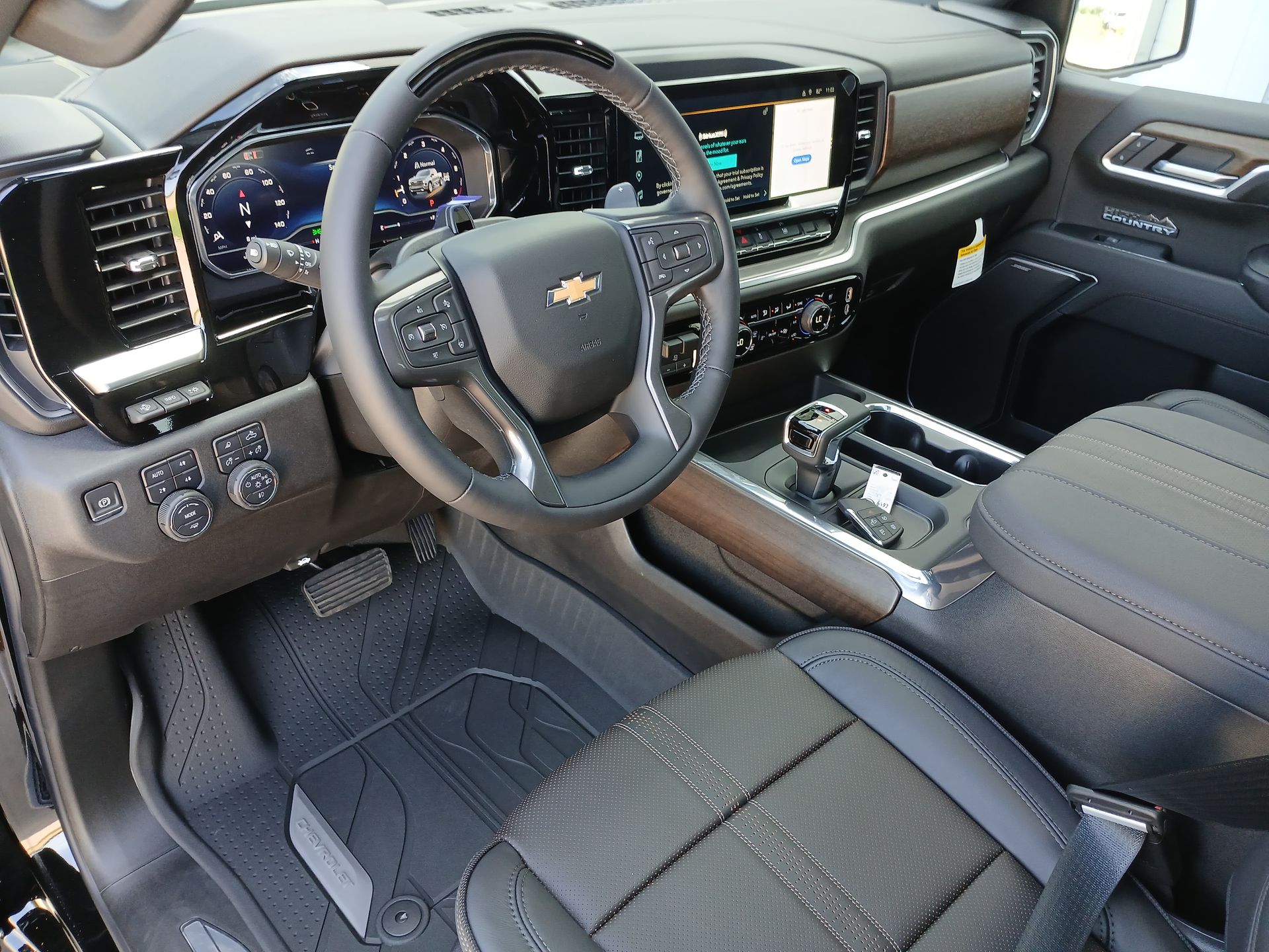 2025 Chevrolet Silverado High Country photo 10