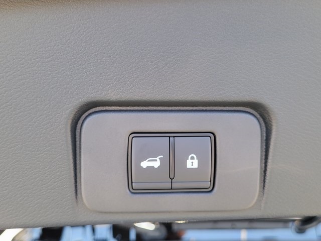 2025 Nissan Rogue SL photo 5
