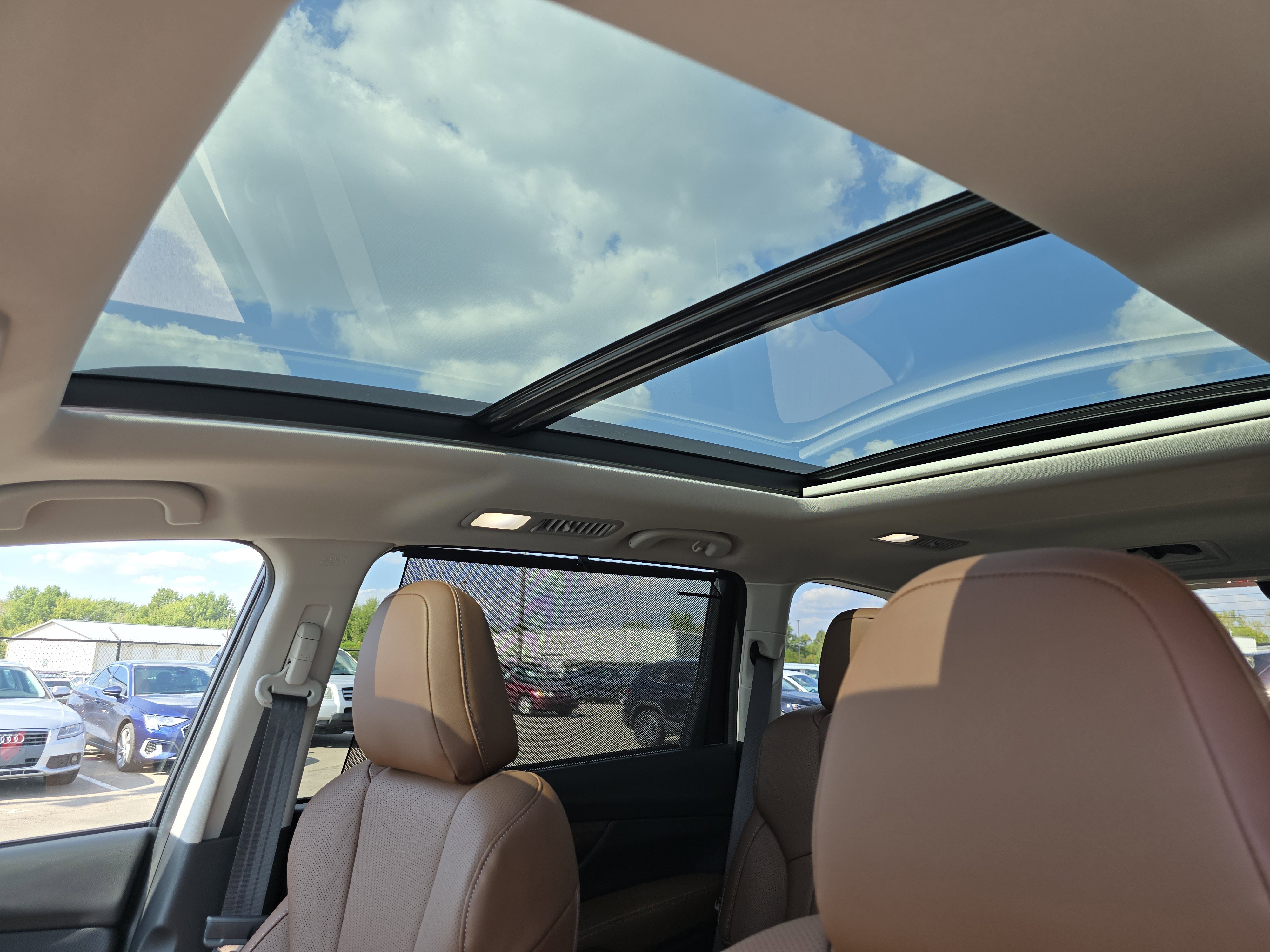 2025 Subaru Ascent Touring photo 12