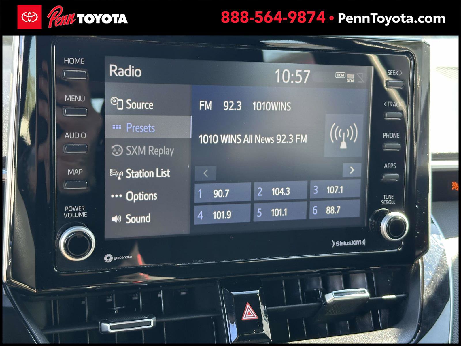 2022 Toyota Corolla SE photo 28