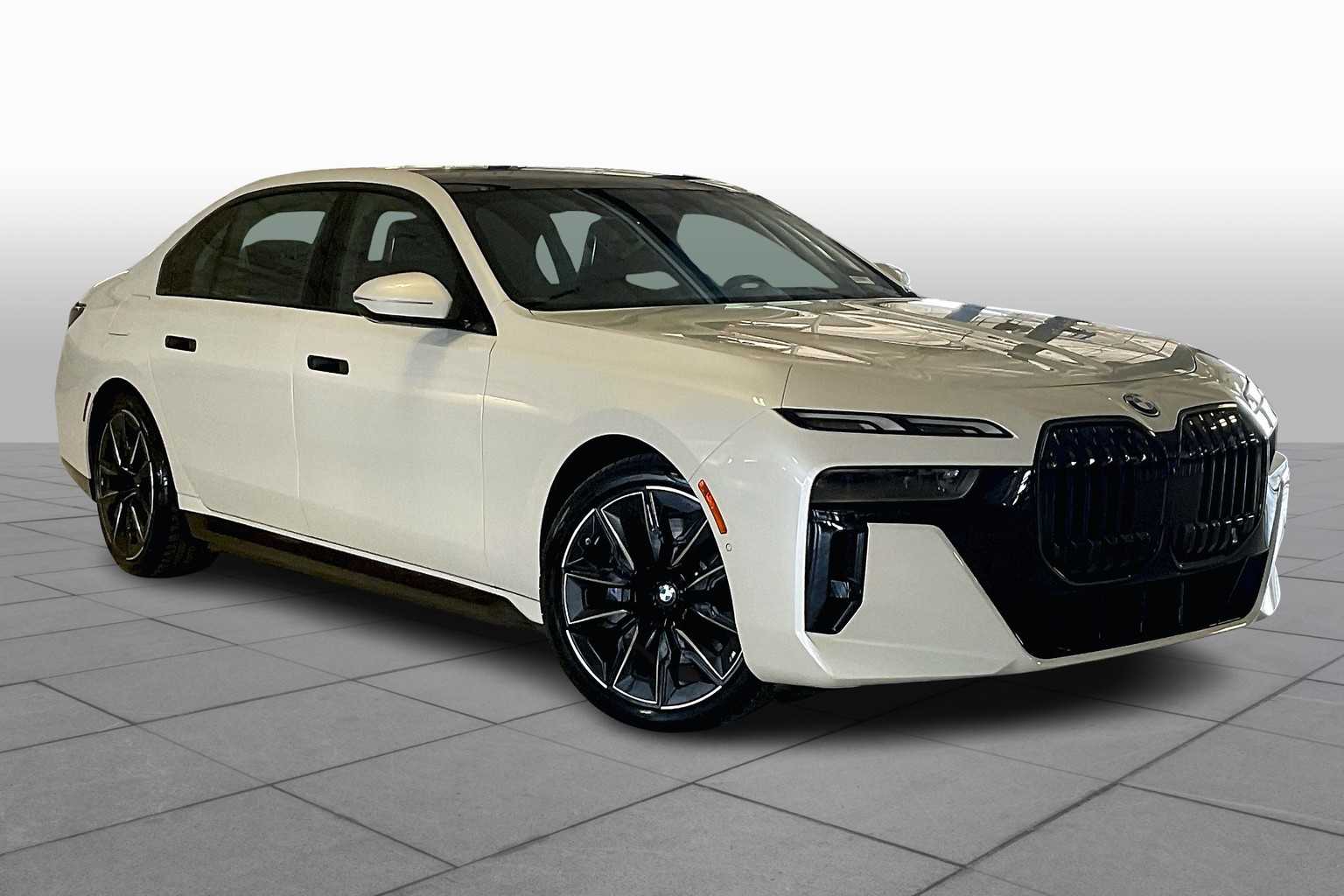 Used 2025 BMW i7 60 with VIN WBY53EJ00SCV13578 for sale in Arlington, TX