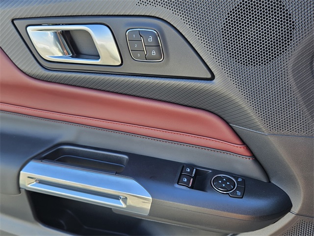 2025 Ford Mustang GT Premium photo 26