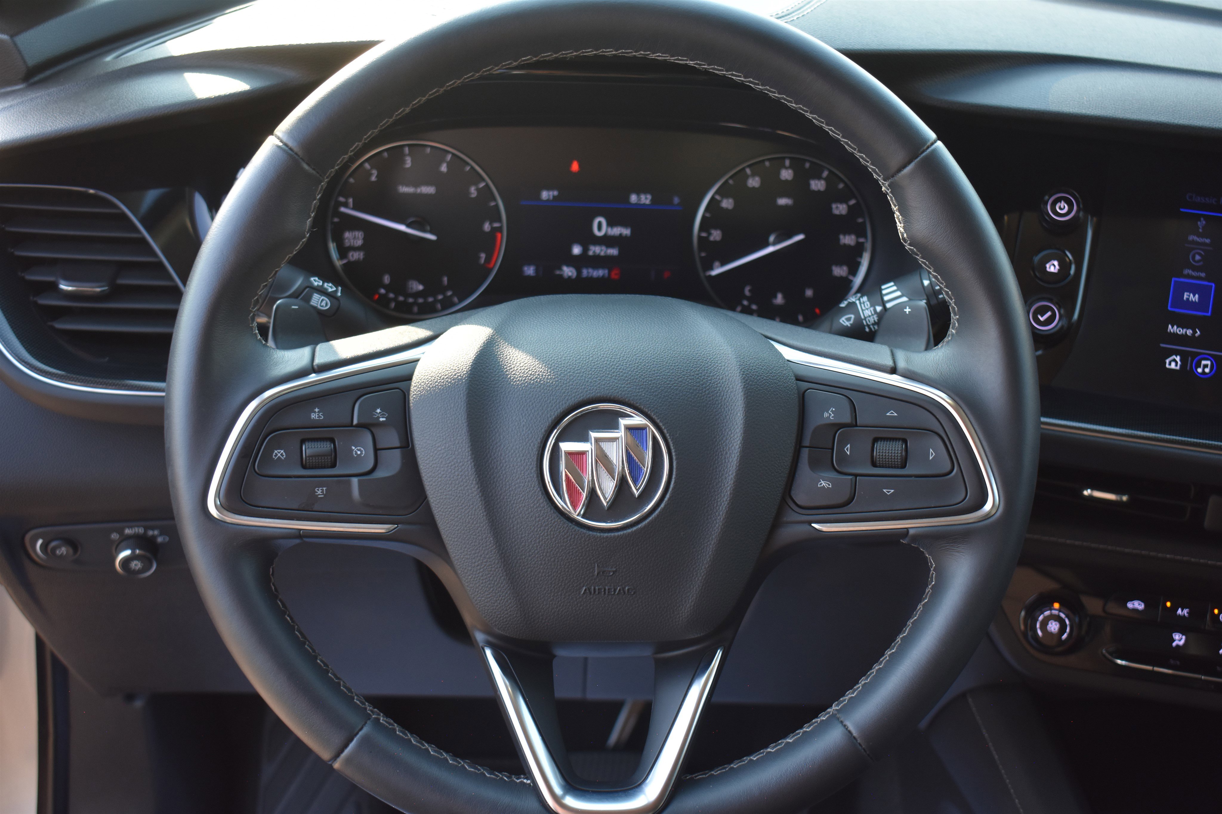 2022 Buick Envision Preferred photo 11