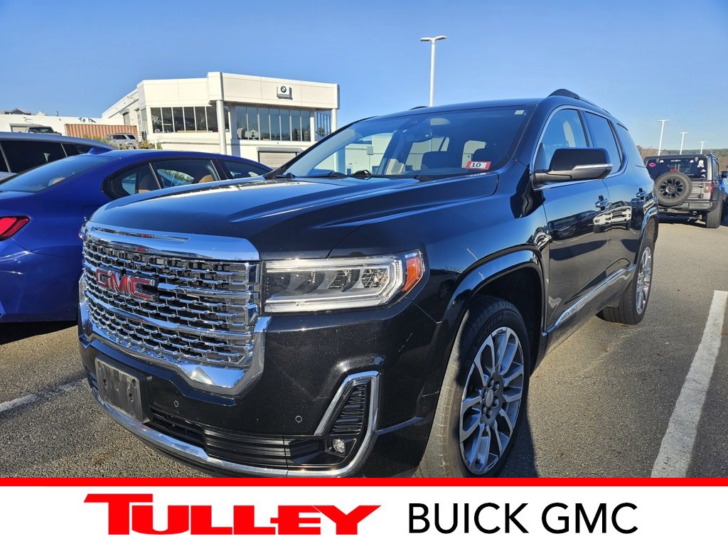 2023 GMC Acadia Denali's photo