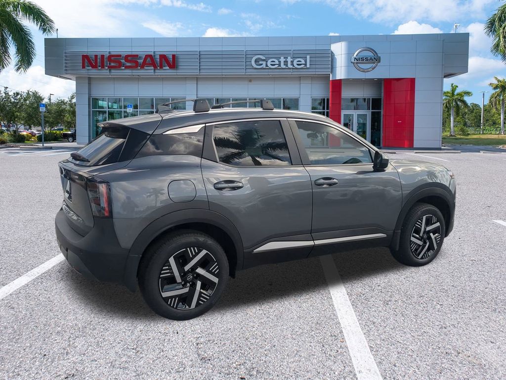 2025 Nissan Kicks SV photo 4