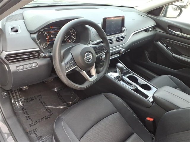 2021 Nissan Altima 2.5 SV photo 4