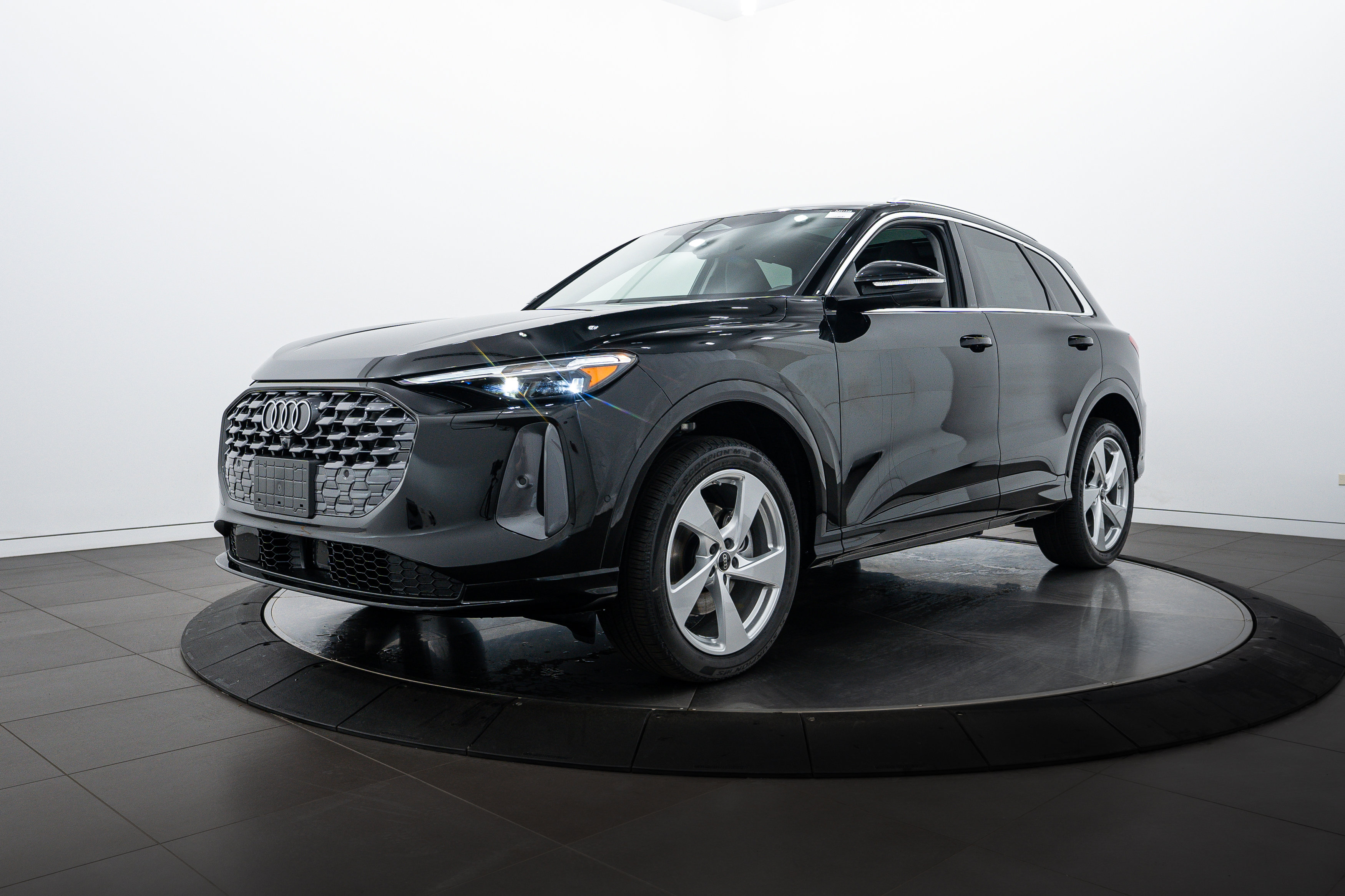 2025 Audi Q5 Premium Plus photo 6