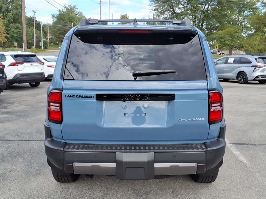 2025 Toyota Land Cruiser Base photo 14