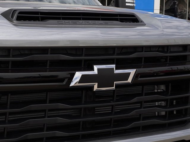2025 Chevrolet Silverado 2500HD Custom photo 43