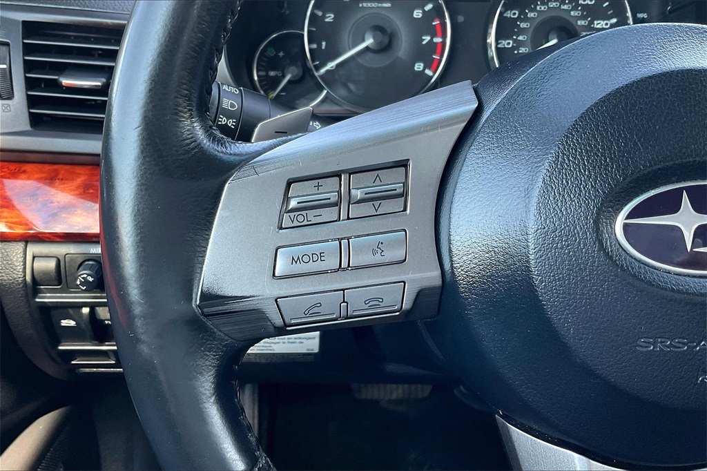 2011 Subaru Outback 2.5i photo 17